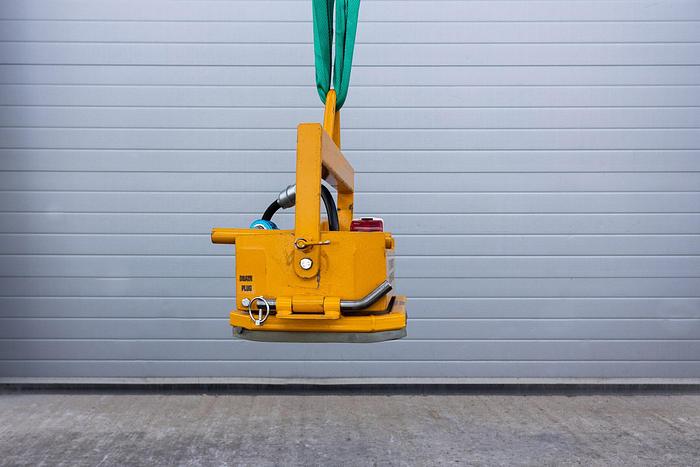 Used 2017 The Vacuum Lifting Company SK200 Side Tilt