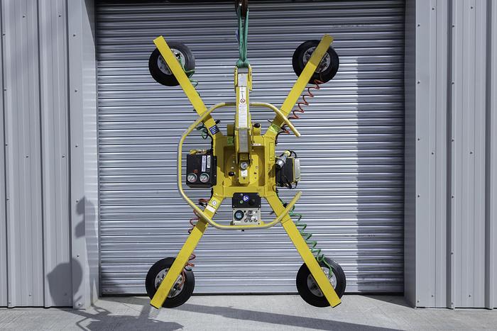 Used 2014 Wood's Powr-Grip MRT4 Glass Vacuum Lifter