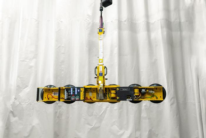 Used 2011 Wood's Powr-Grip MRTA611 Glass Vacuum Lifter