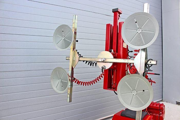 Used Sold - 12/19 - 2013 Intellitech Geko 350 Glazing Robot