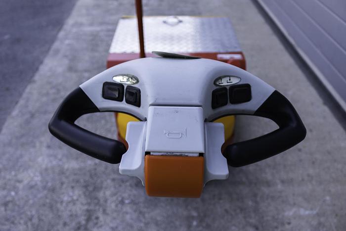 Used 2014 Tow Cart 1400