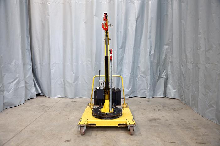 Used 2019 Slewboy 500 Floor Crane