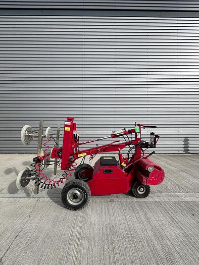 Used 2012 Geko 350 Glazing Robot