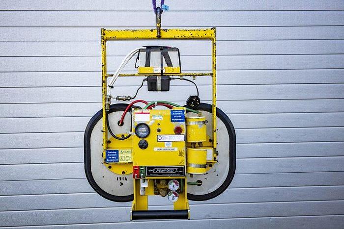 Used 2007 Wood's Powr-Grip MT2 Glass Vacuum Lifter