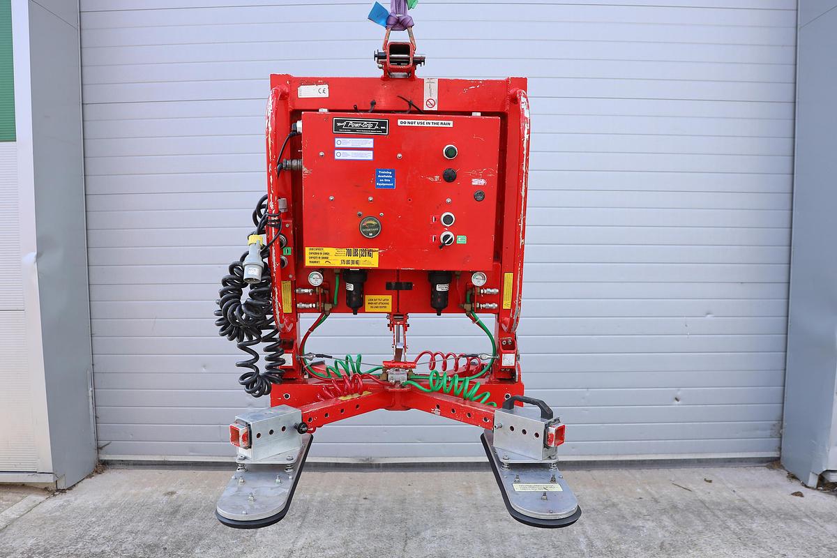 Used 2010 Wood's Powr-Grip Clad-King Cladding Lifter