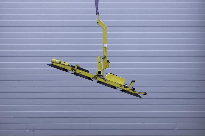 Used 2011 Wood's Powr-Grip P11104 Glass Vacuum Lifter