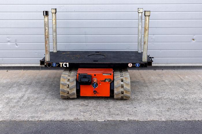 Used 2017 Hoeflon TC1 Tracked Carrier