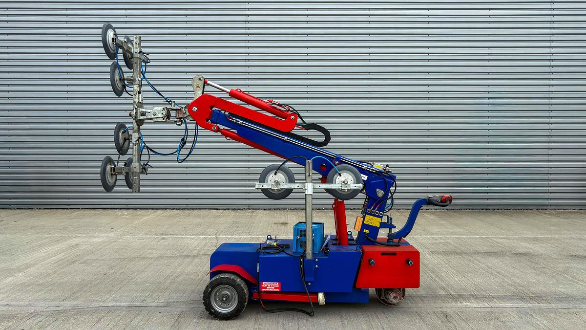 Used Oscar 1000 Glazing Robot