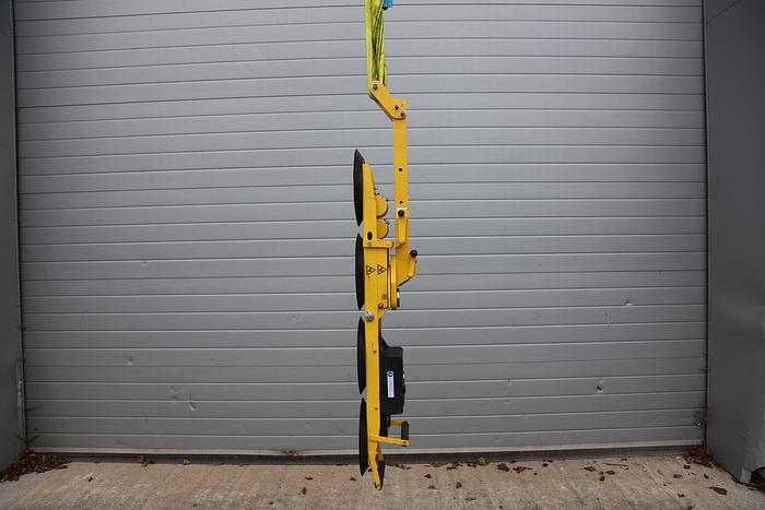 Used 2017 Wood's Powr-Grip P11104 Glass Vacuum Lifter