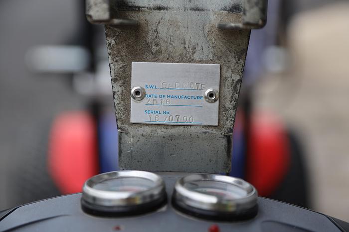 Used 2016 Oscar 600 Offroad Glazing Robot