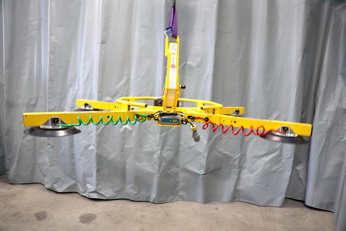 Used 2017 Wood's Powr-Grip MRT4 Intelli-Grip Glass Vacuum Lifter