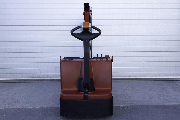 Used 2017  Liftboy 700 Floor Crane