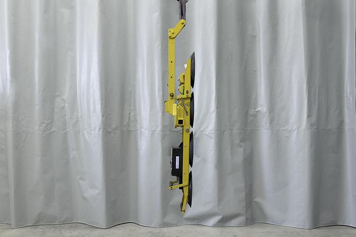 Used 2014 Wood's Powr-Grip P11104 Glass Vacuum Lifter