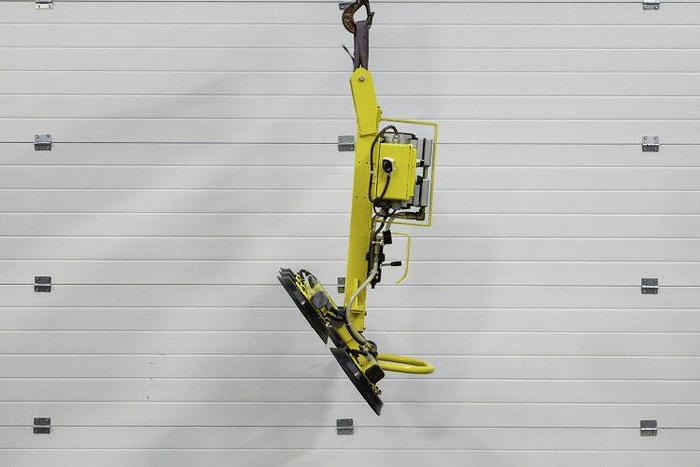 Used Wood's Powr-Grip MT5 Stone Vacuum Lifter