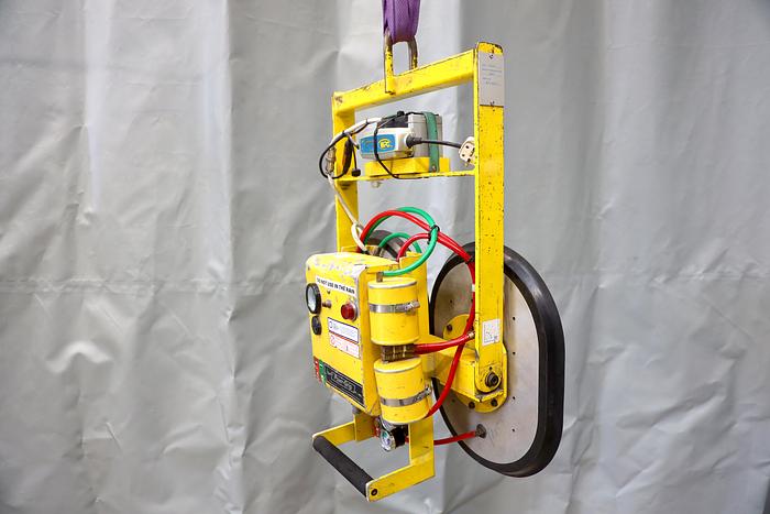Used 2007 Wood's Powr-Grip MT2 Glass Vacuum Lifter