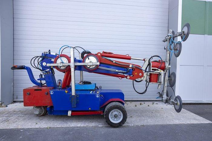Used Oscar 1000 Plus Glazing Robot
