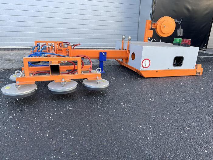 Used 2015 Fork Lift Verti-Clad Cladding Lifter
