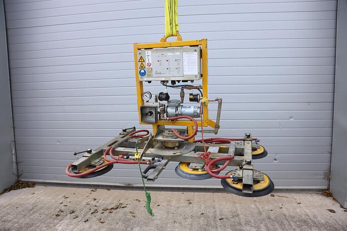 Used 2003 Kombi 7011-DS Single Circuit Glass Vacuum Lifter