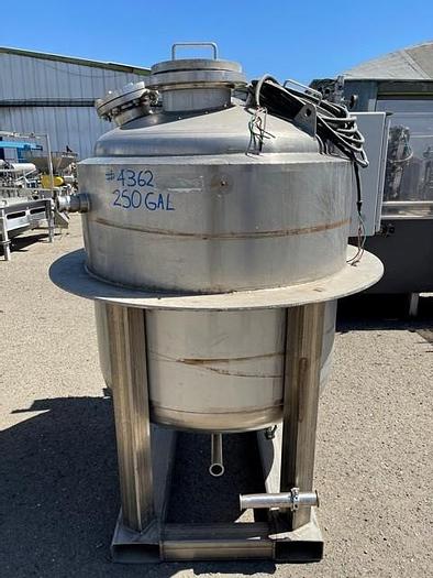 Used 250 Gallon Type 316 S/S Precision Stainless Vertical Jacketed Pressure Tank