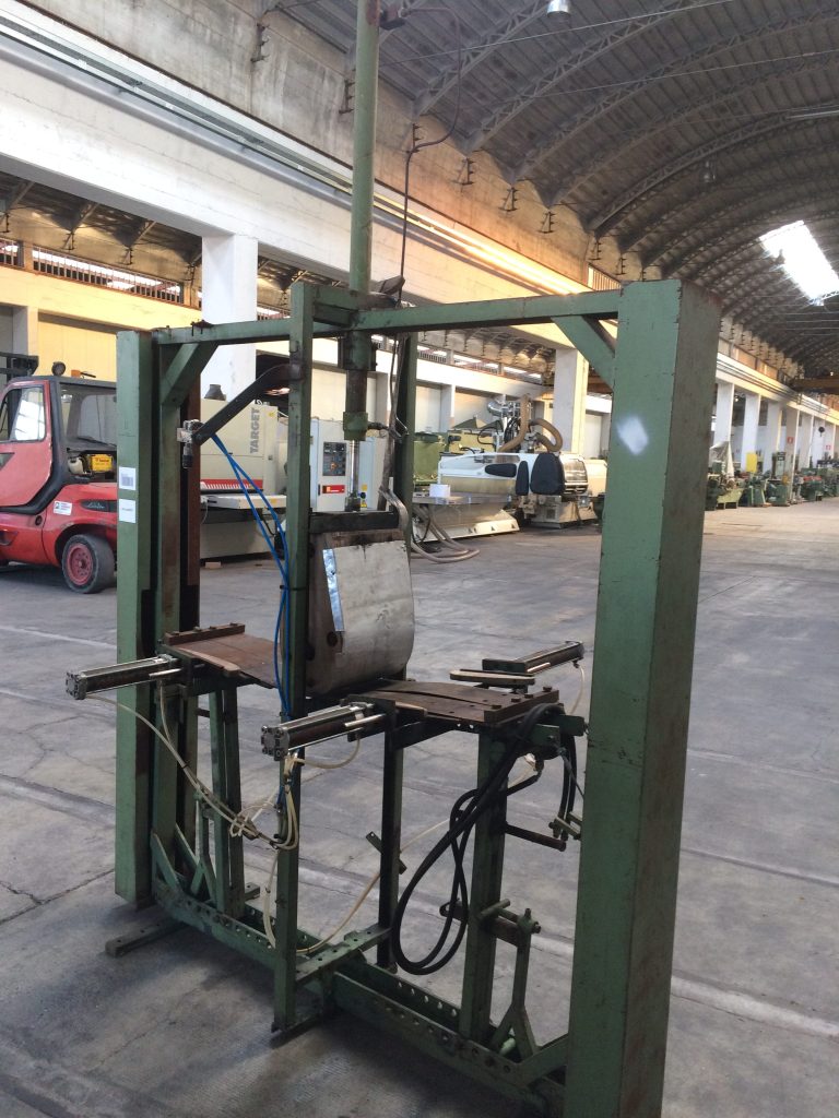 Usato Pressa snervatrice per legno massiccio 124×30
