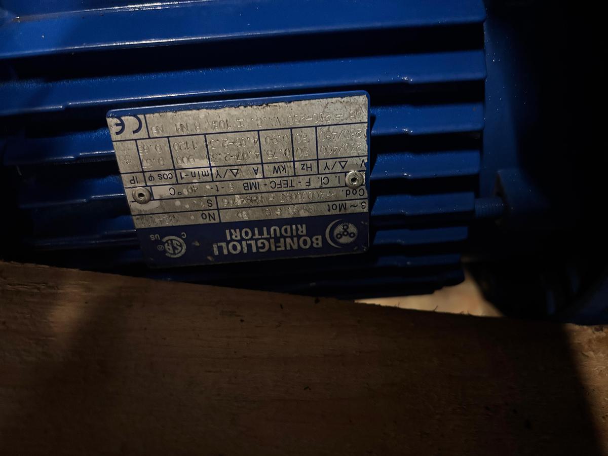 Gebraucht Neg-Micon NM52 Azimutantrieb, Getriebe: Brevini Riduttori