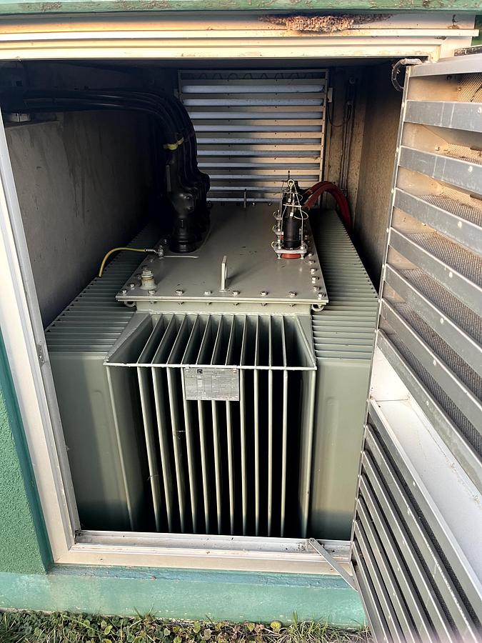 Gebraucht Kompakstation / Trafostation AN Bonus 1300 kW, 20 kV / 690 V, 1600 kVA