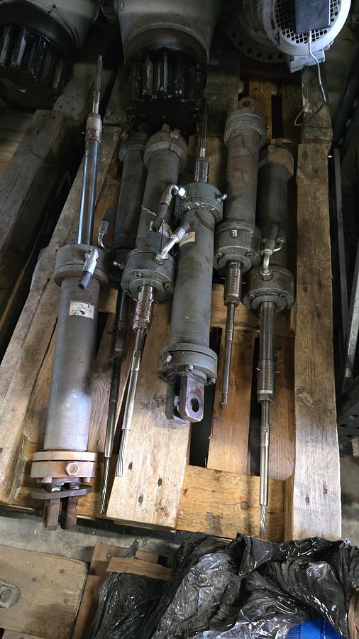 Gebraucht Nordex N60 N62 Tippzylinder