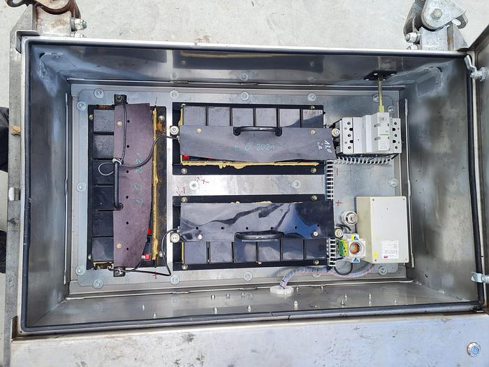 Gebraucht GE Tacke TW 1,5 S Achsschaltschrank-Akkukiste incl. Pitchboard / pitch box, Nr. 0040 091 6 / 505, Typ: GNR-030S