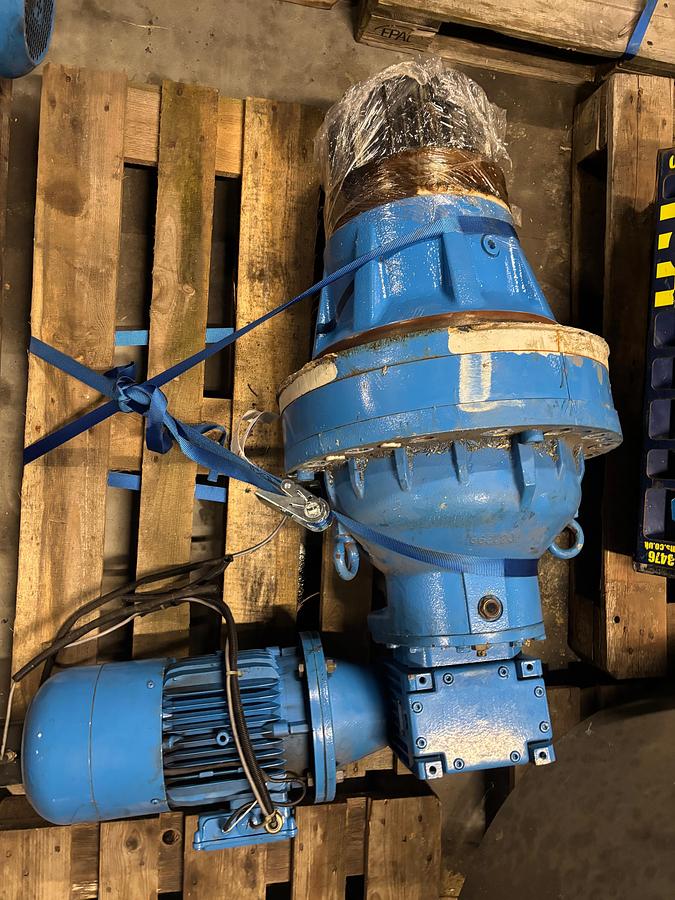 Gebraucht Enercon E-58 Yawantrieb Lohmann & Stoltefoht