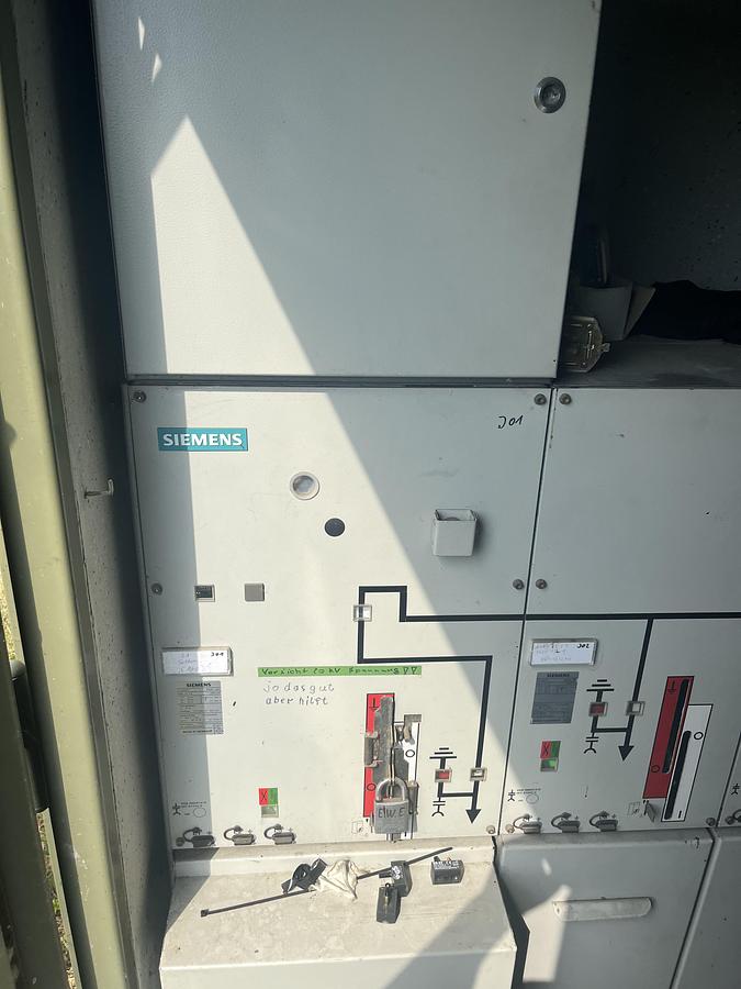 Gebraucht Kompakstation / Trafostation DeWind D6 1300 kW, 20 kV / 690 V, 1600 kVA