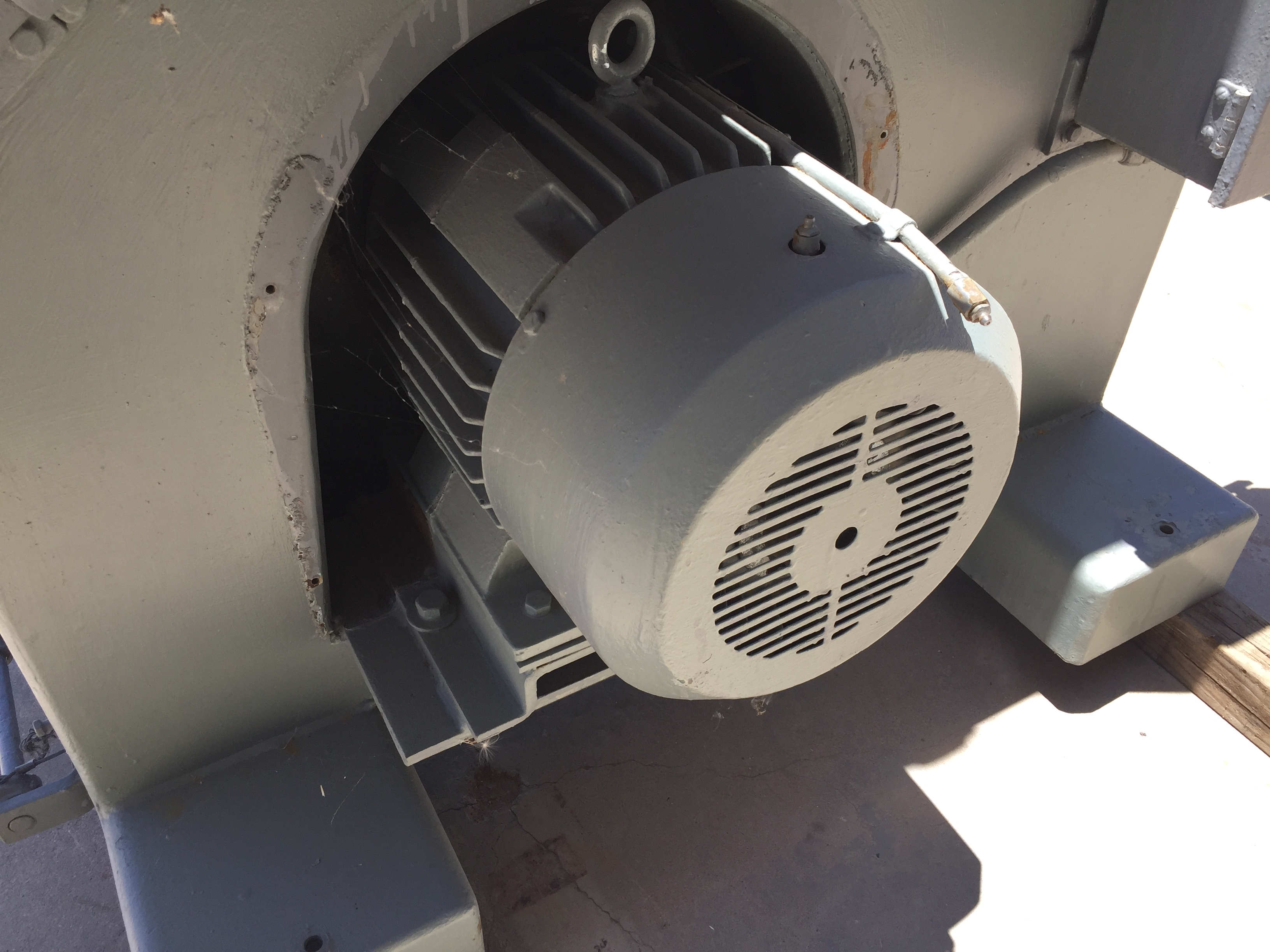 Used 36" TANNEWITZ Model G3SE Vertical Band Saw