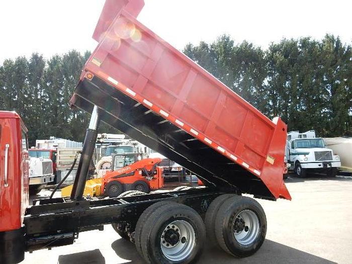 Used 2001 International 4900