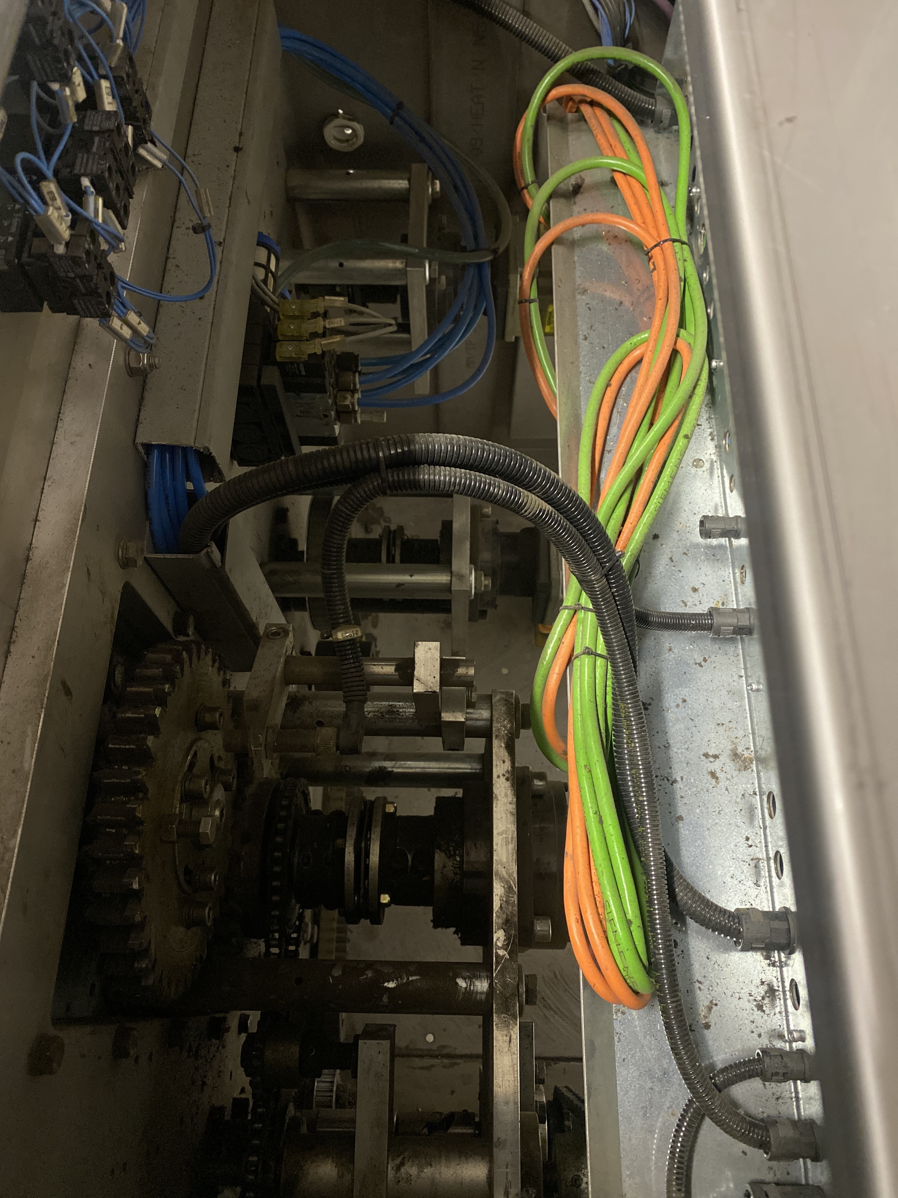 Used Record Scorpion MD flowpacker with Automotion automatic infeed