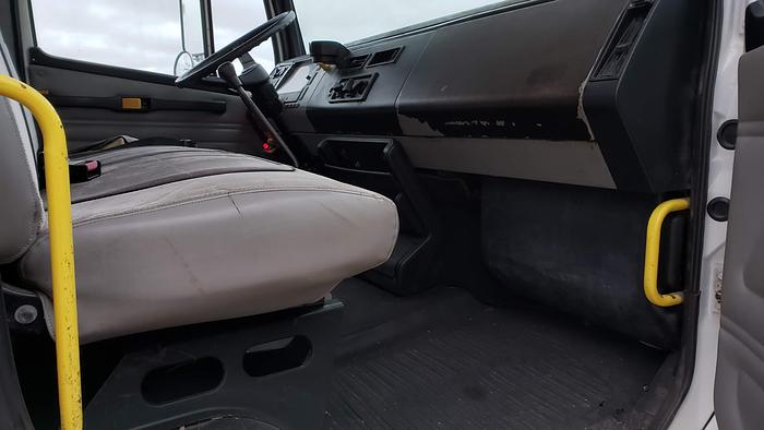 Used 2000 Freightliner FL70 Cleasby Roofing Conveyor Truck