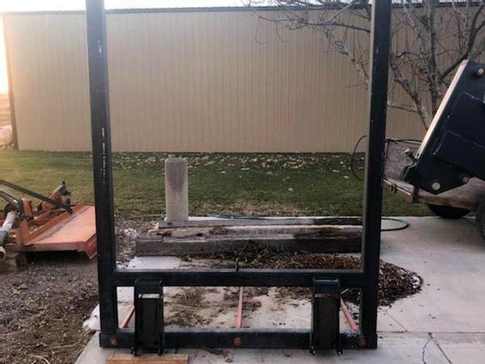 Used Allied 795 Loader fits International 966 Tractor