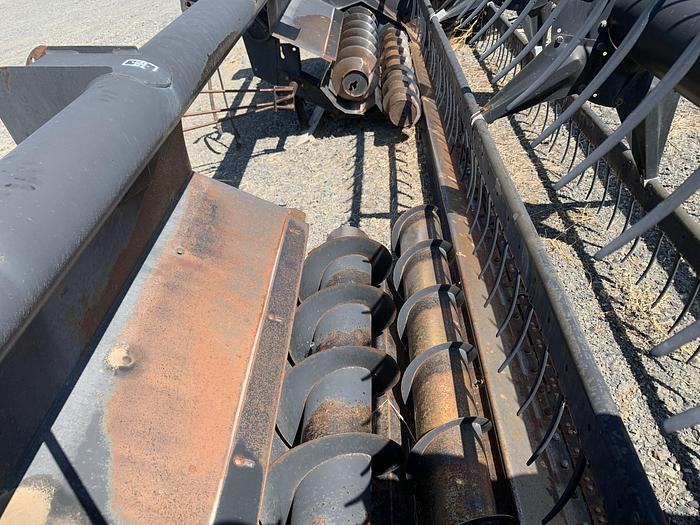 Used 1998 Macdon 942 14’ Multi-crop head