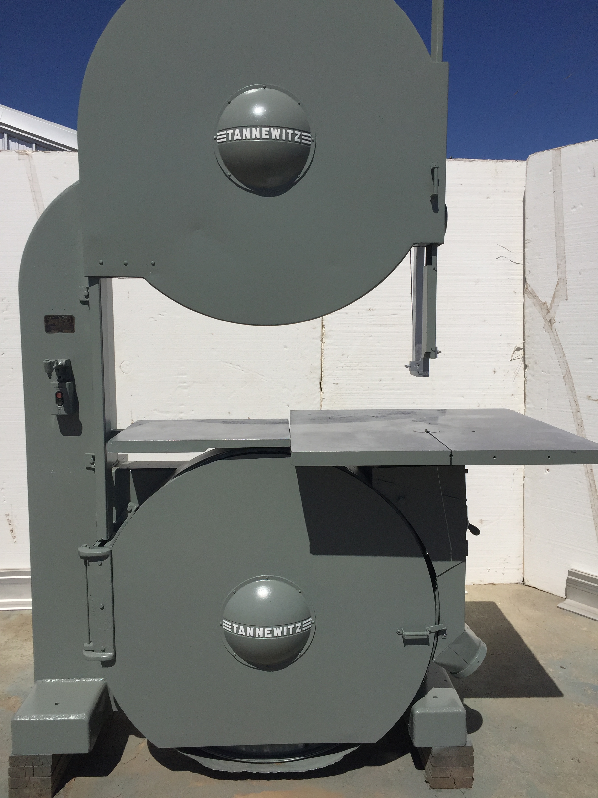 Used 42 in. Tannewitz Mdl. RHE Vertical Band Saw