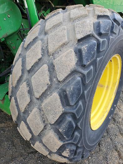 Used ** Auction ** 1996 John Deere 9500 SideHill Combine w/ 25' Header