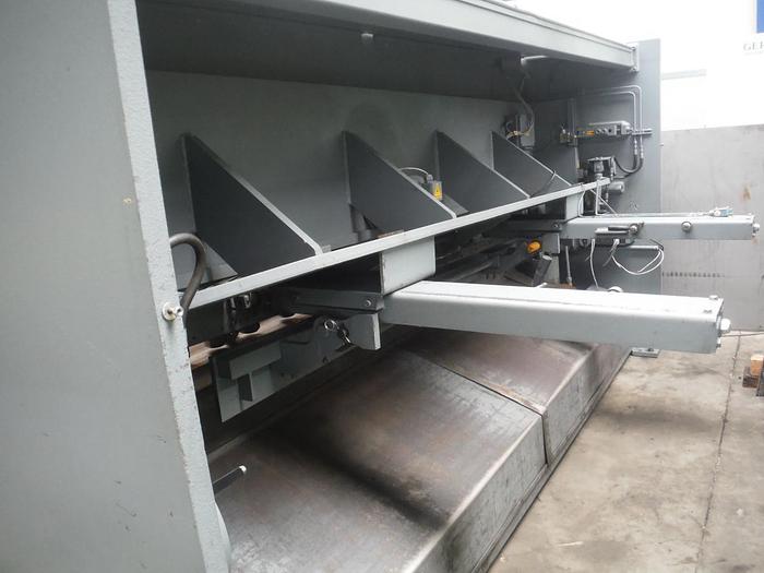 Gebruikt PLAATSCHAAR HACO TSX 3012