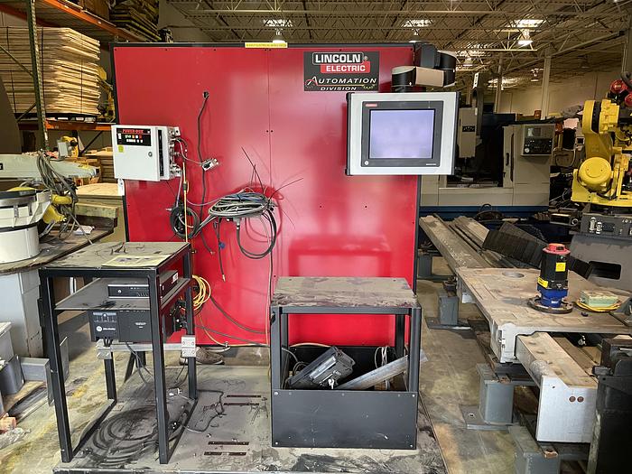 Used PRESTON EASTON MODEL RTT20 40' ROBOT TRANSFER TRACK ORIGINALLY RAN FANUC ARCMATE 120IC/10L