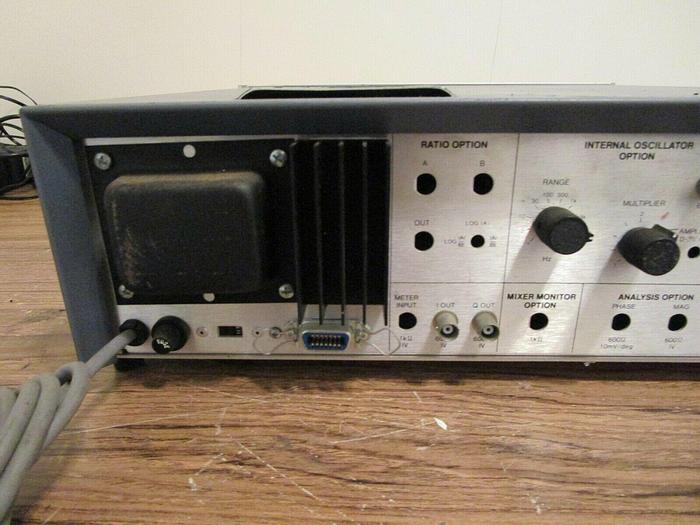 Used EG & G PRINCETON APPLIED RESEARCH MODEL 5204 LOCK-IN ANALYZER