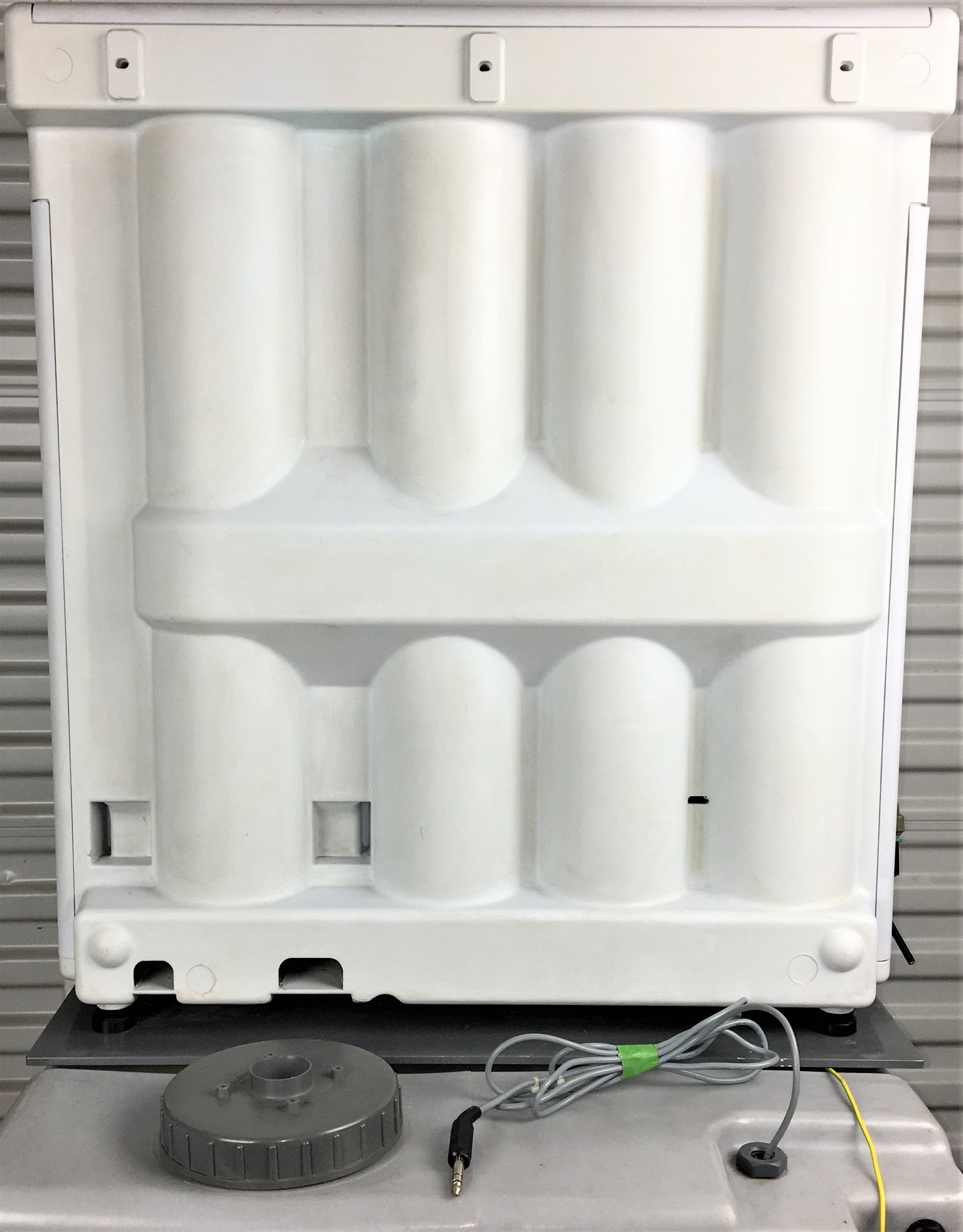 Used Millipore Elix 20 with SDS200 Water Purification System for Sale