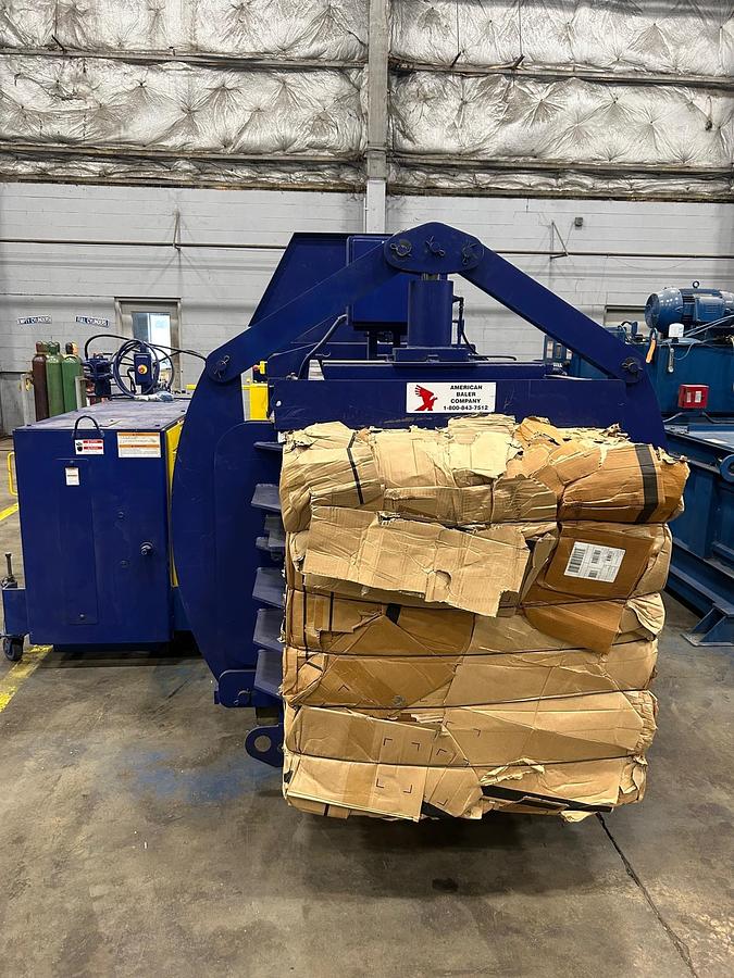 Refurbished American DC6343-830 Horizontal Auto-tie Baler