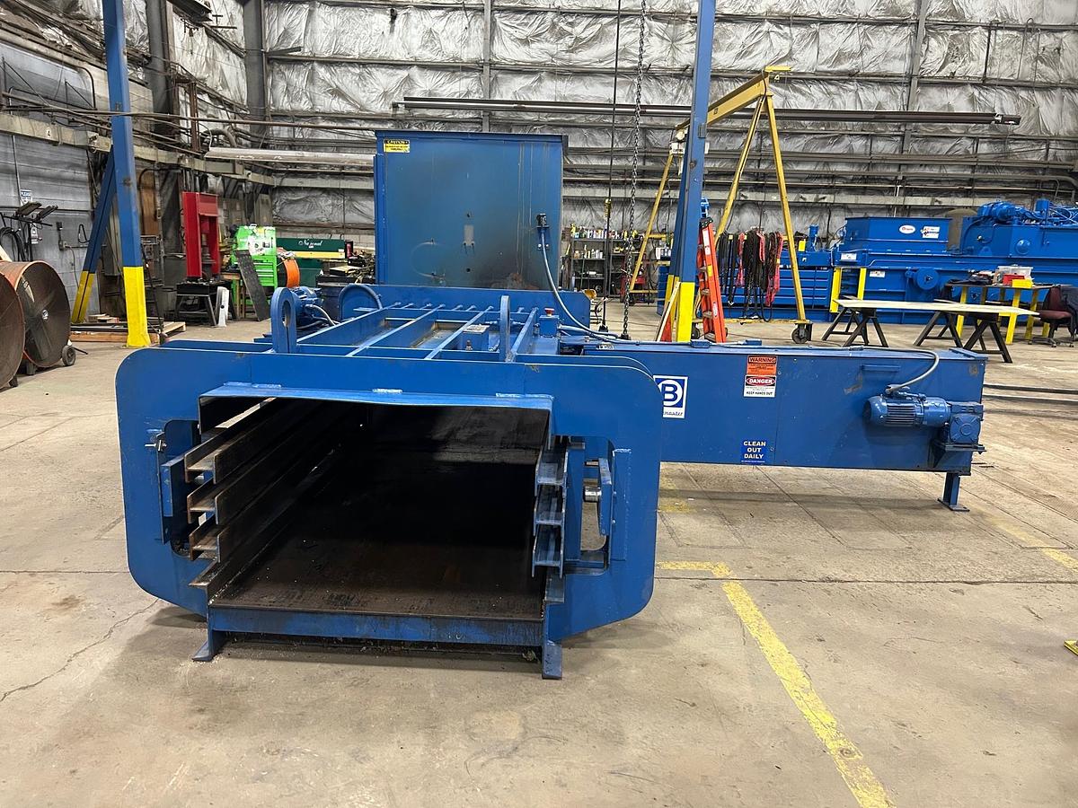 Used Balemaster 4925-G-8 Auto-tie Horizontal Baler