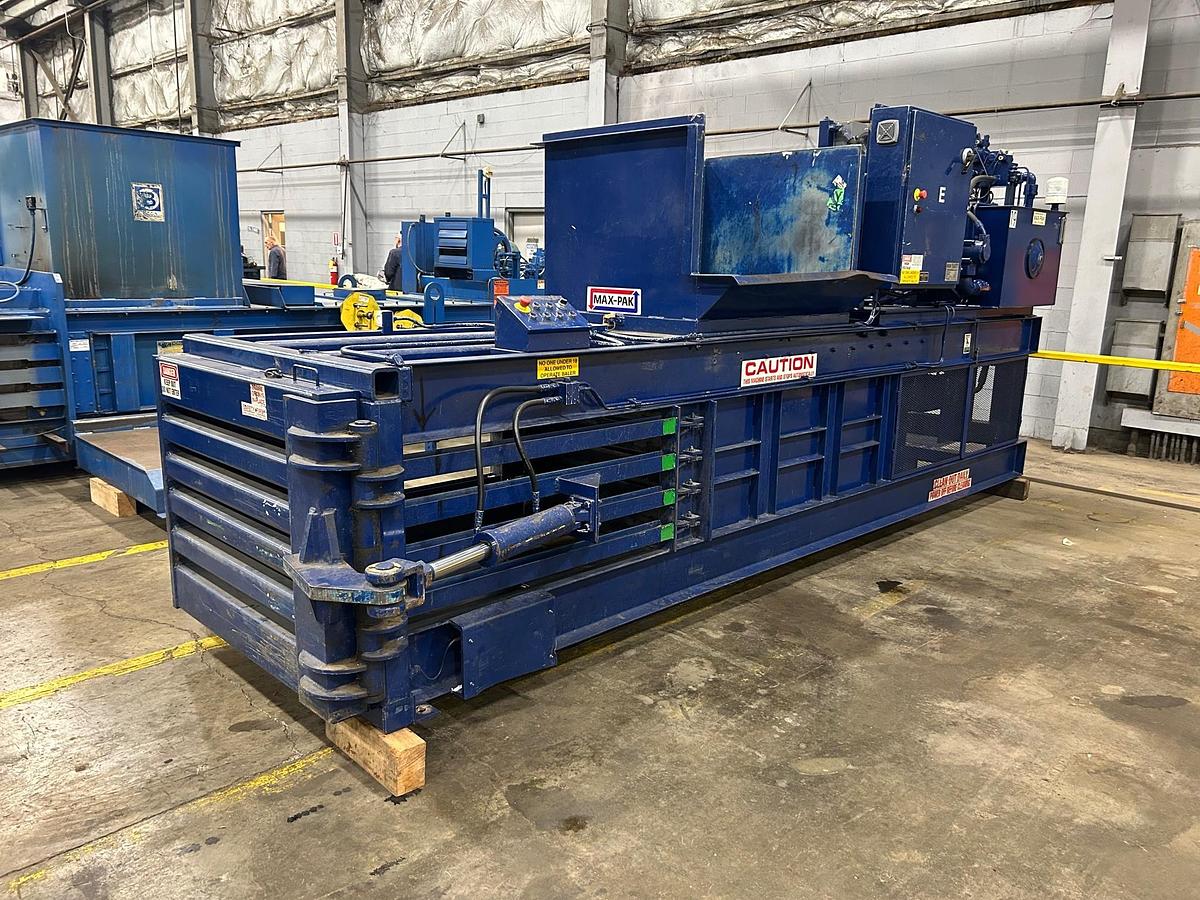 Refurbished Max-pak HCE4260-48 Horizontal Baler