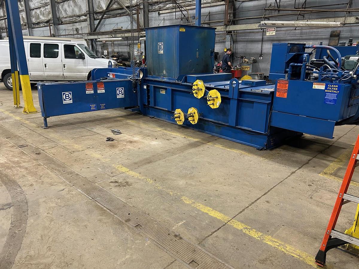 Used Balemaster 4925-G-8 Auto-tie Horizontal Baler