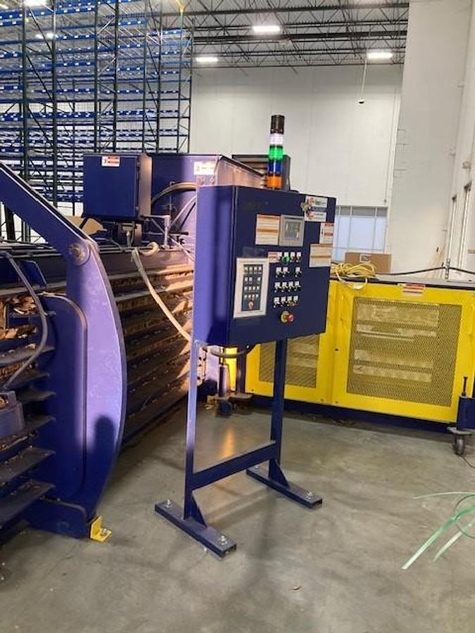 Refurbished American DC6343-830 Horizontal Auto-tie Baler