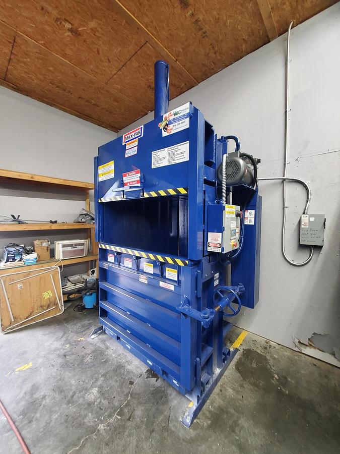 Max-Pak Vertical Baler