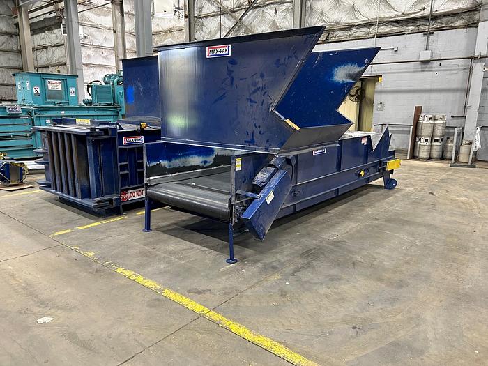 Used Max-Pak HCE60-FE-8 w/ Conveyor
