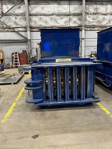 Used Max-Pak HCE60-FE-8 w/ Conveyor